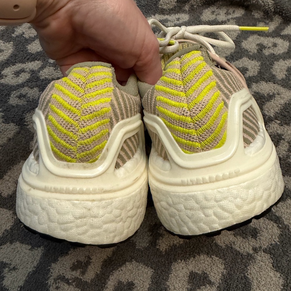 adidas Women's Ultraboost Stella McCartney - Picture 5 of 7